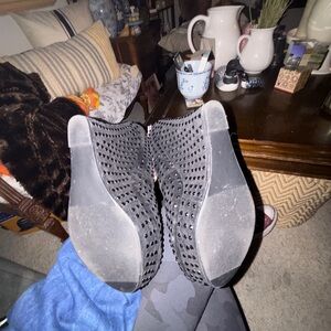 BLACK WEDGE PUMPS— MONSTER HIGH ESQ SHOES